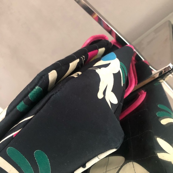 Chanel multi color flap bag - Picture 7 of 15